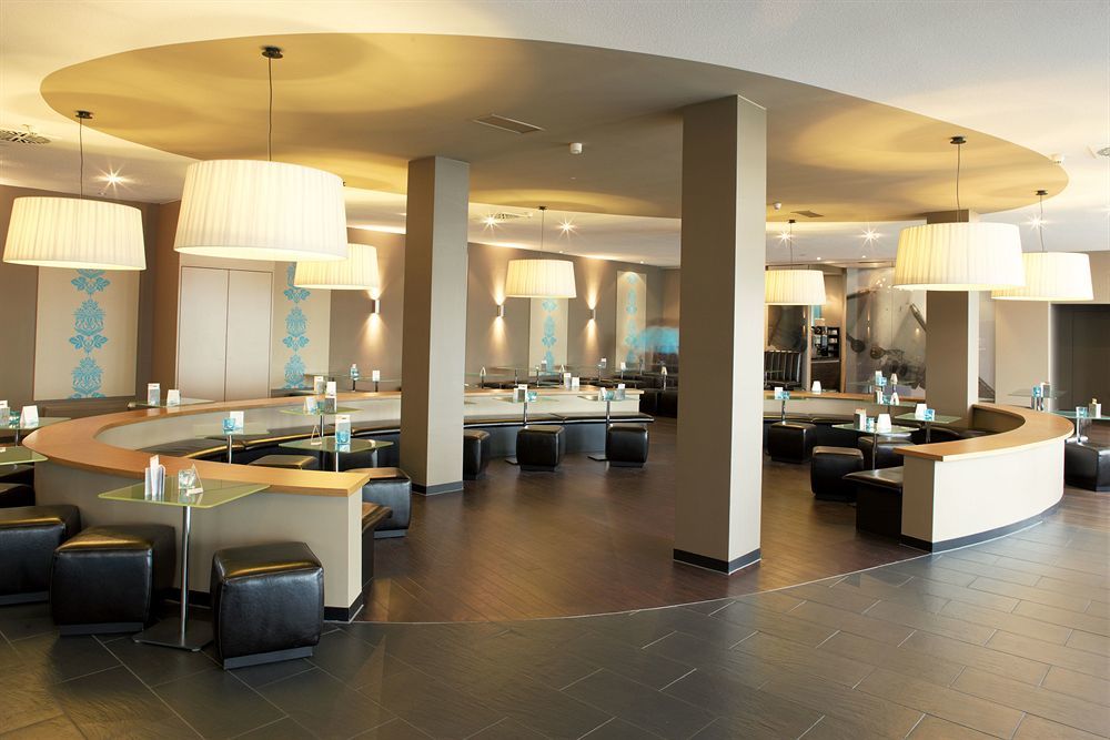 Motel One Frankfurt Airport Frankfurt am Main Dış mekan fotoğraf